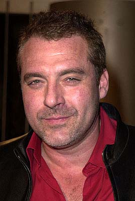 http://www.thehollywoodgossip.com/wp-content/uploads/2007/05/tom-sizemore01.jpg